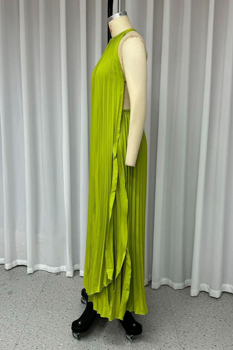 Beautifully Crafted Garment in a Classic Style