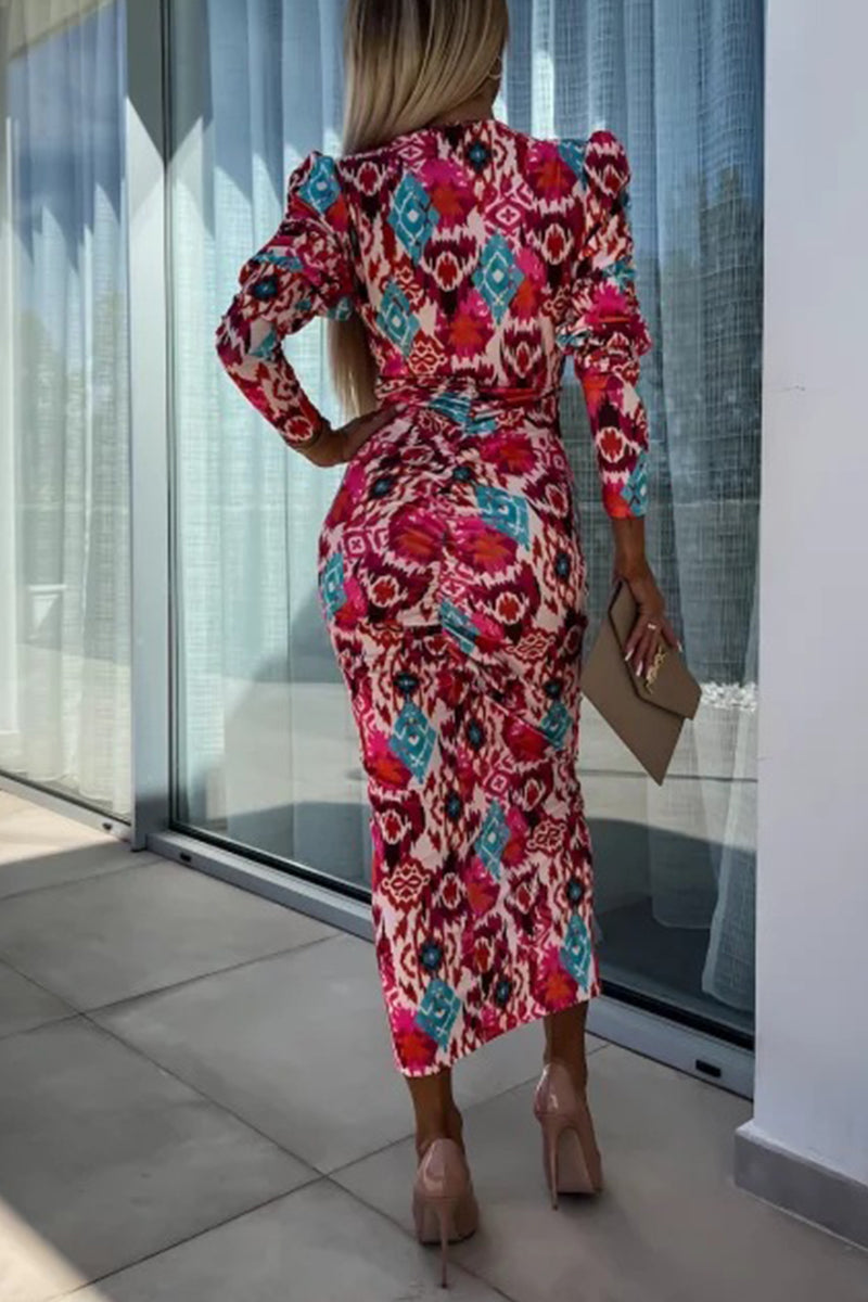 Classic Vintage Dress with a Flattering Fit