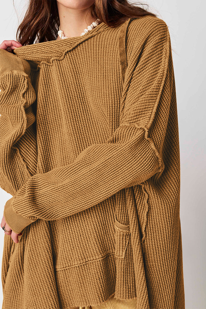 Well Tailored Top with a Graceful Silhouette
