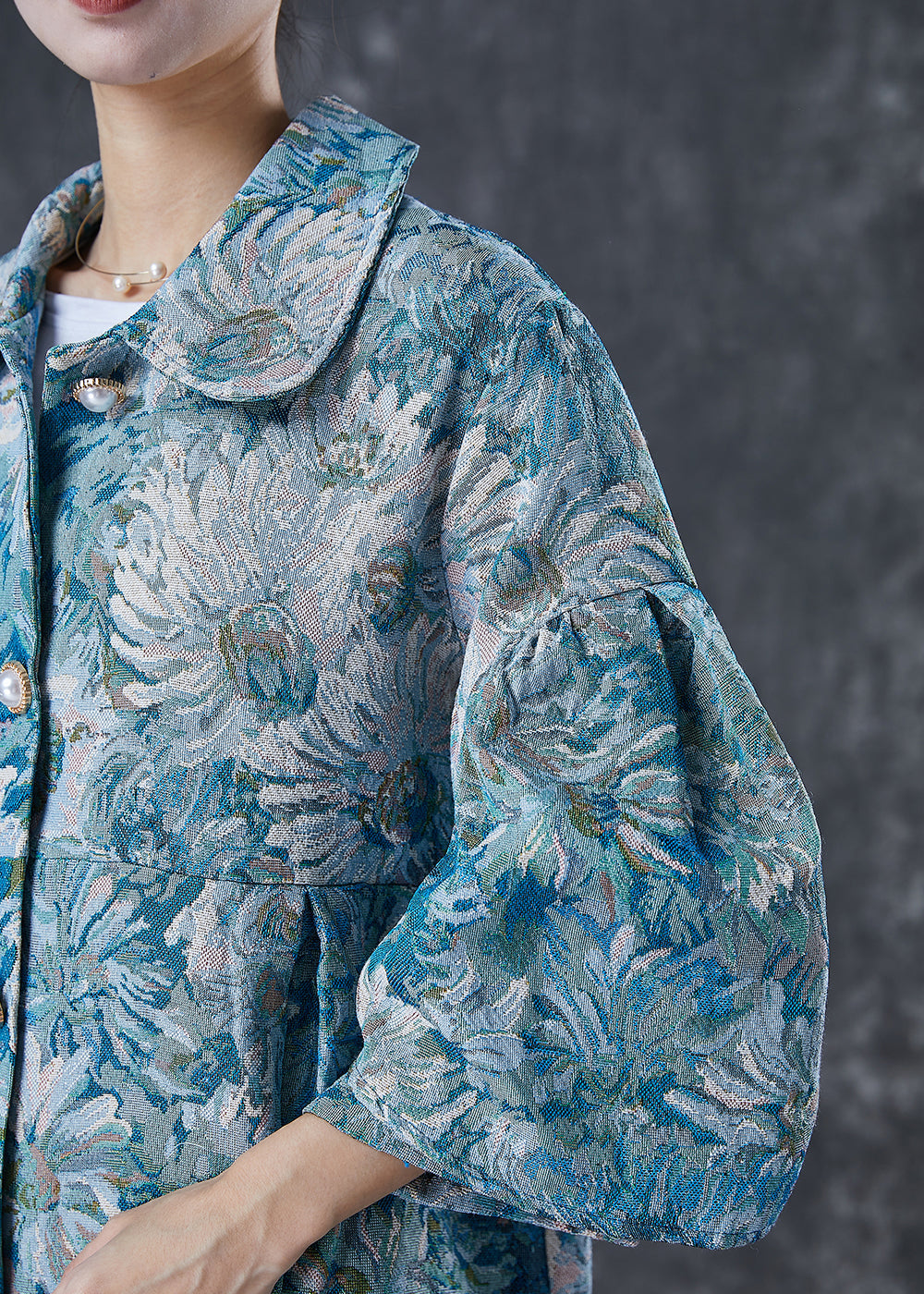 Gracefully Styled Coat for Any Occasion
