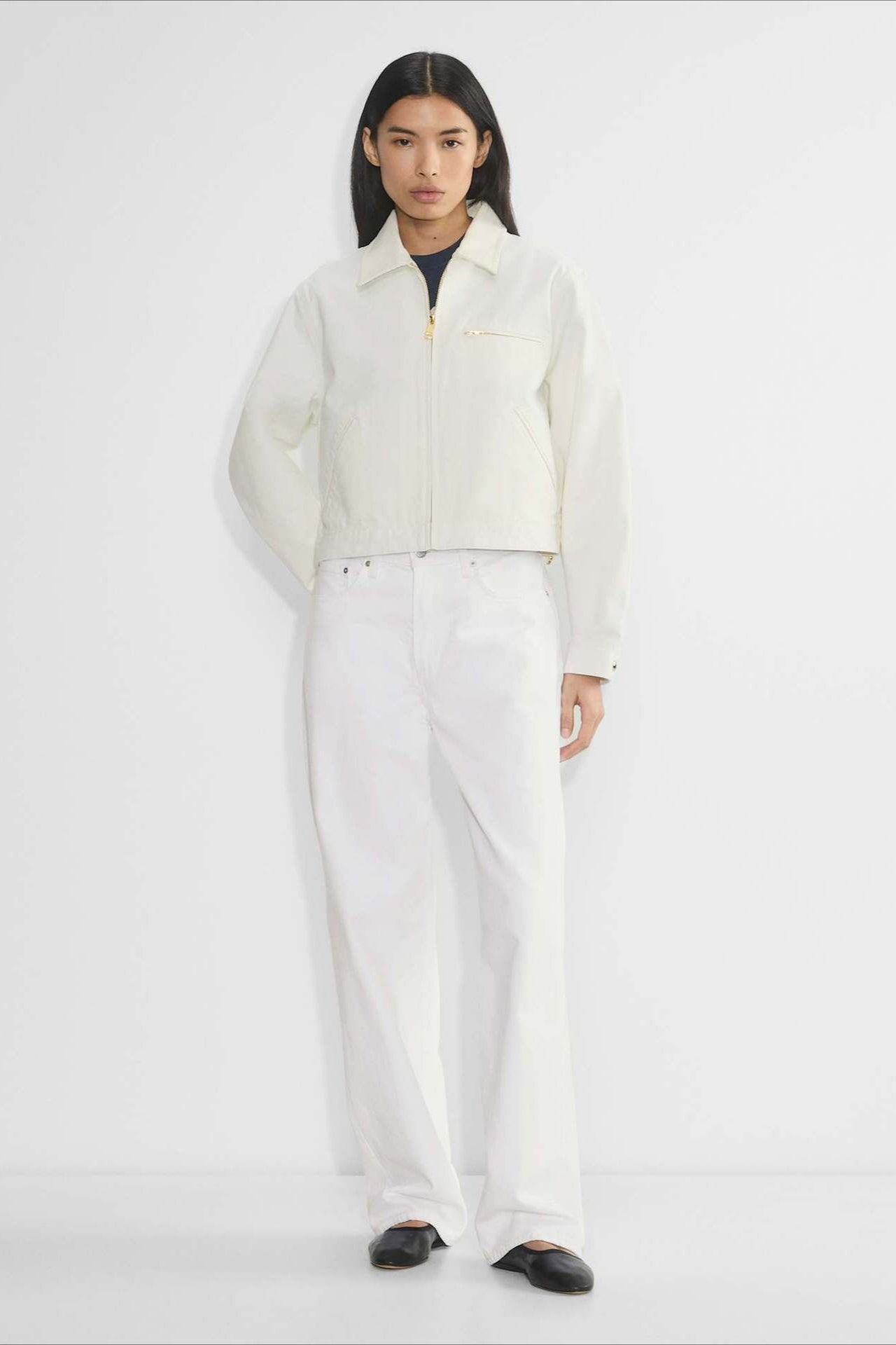 Well Tailored Jacket with a Graceful Silhouette