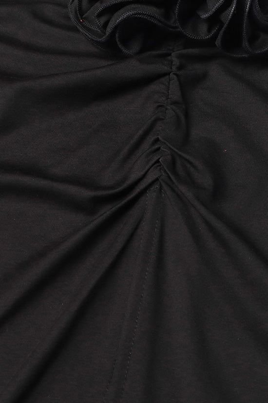 Effortlessly Elegant Garment with a Timeless Design