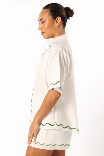Sophisticated Garment with a Clean Classic Look