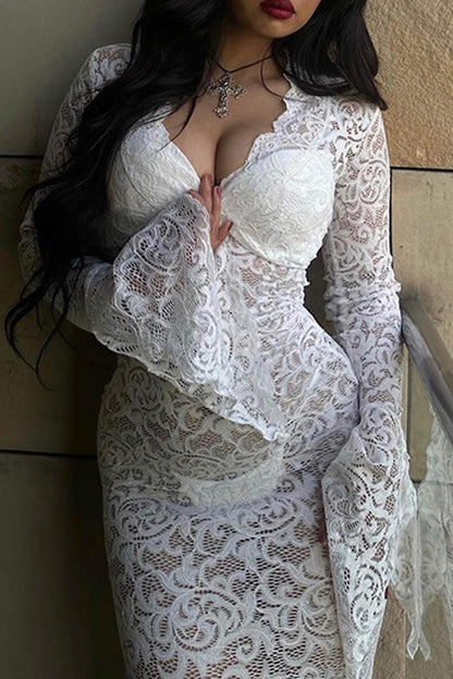 Beautifully Finished Dress in a Timeless Design