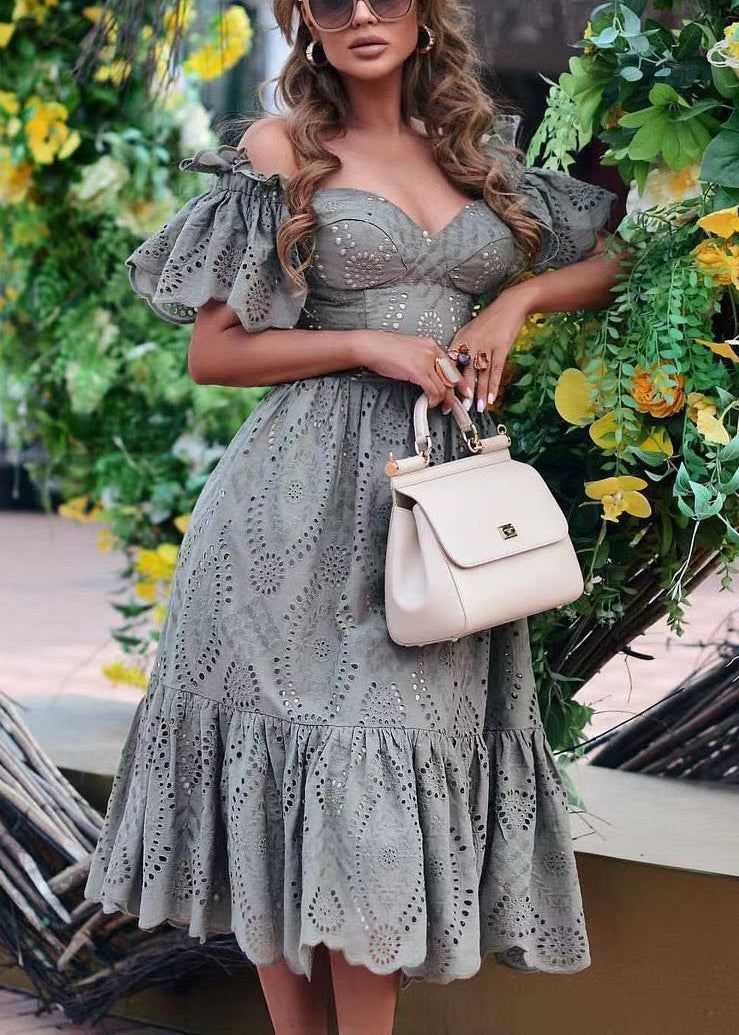 Classic Vintage Dress with a Flattering Fit