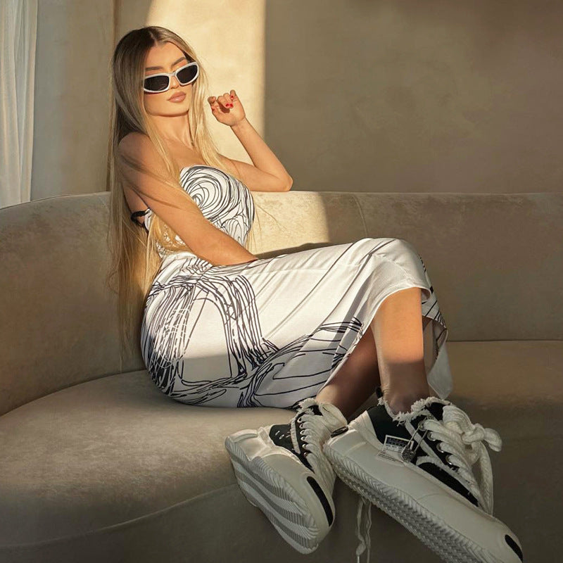 Effortlessly Elegant Dress with a Timeless Design