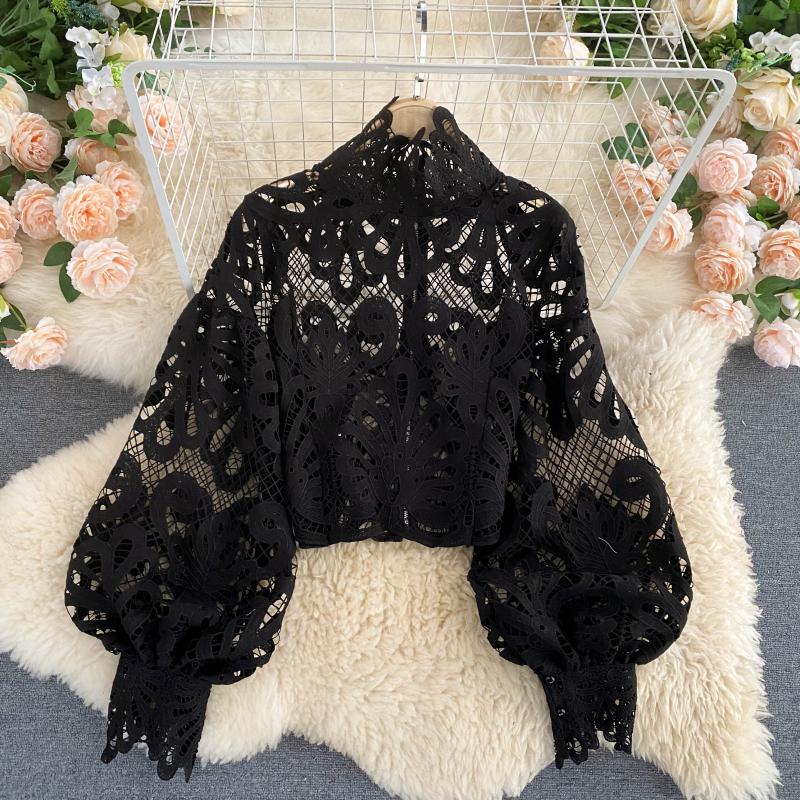 Sophisticated Blouse with a Clean Classic Look