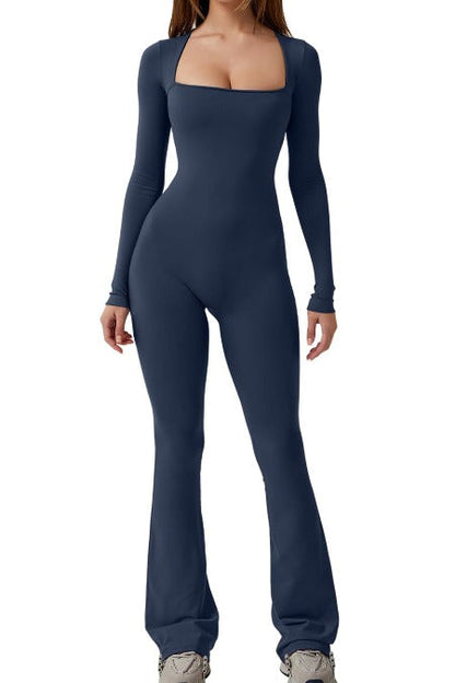 Gracefully Styled Garment for Any Occasion