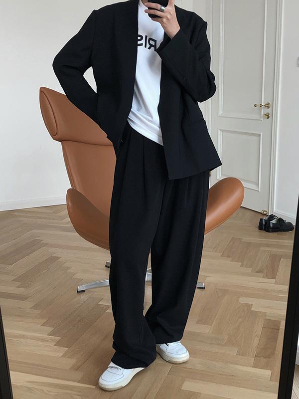 Classic Vintage Pants with a Flattering Fit