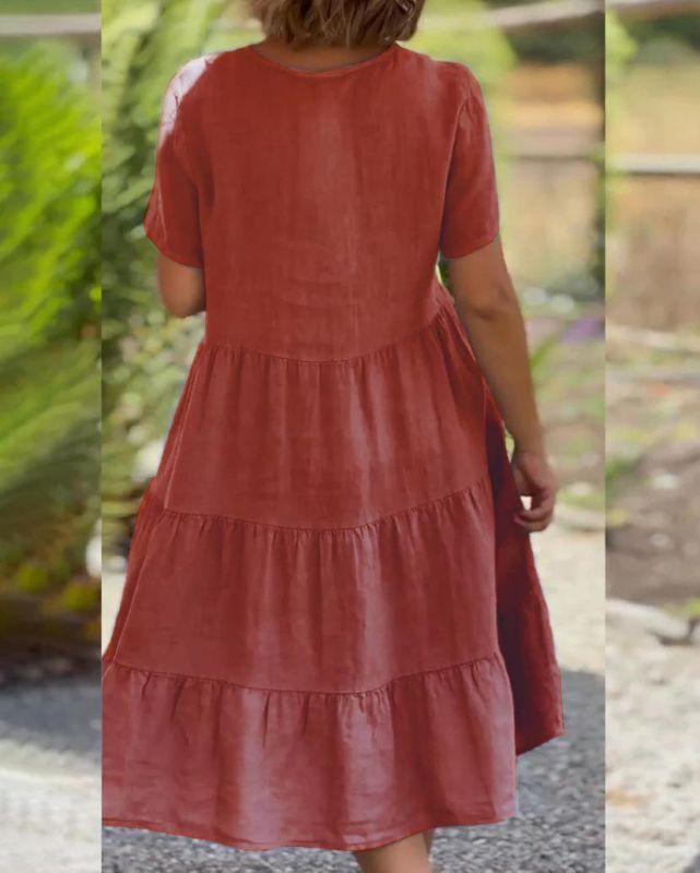 Classic Vintage Dress with a Flattering Fit