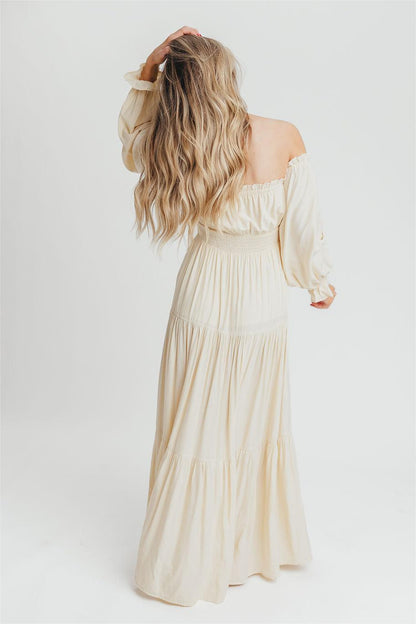 Effortlessly Elegant Dress with a Timeless Design