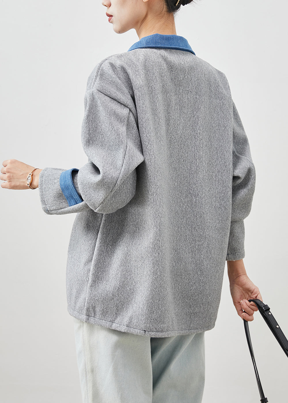 Elegantly Styled Jacket for Everyday Wear
