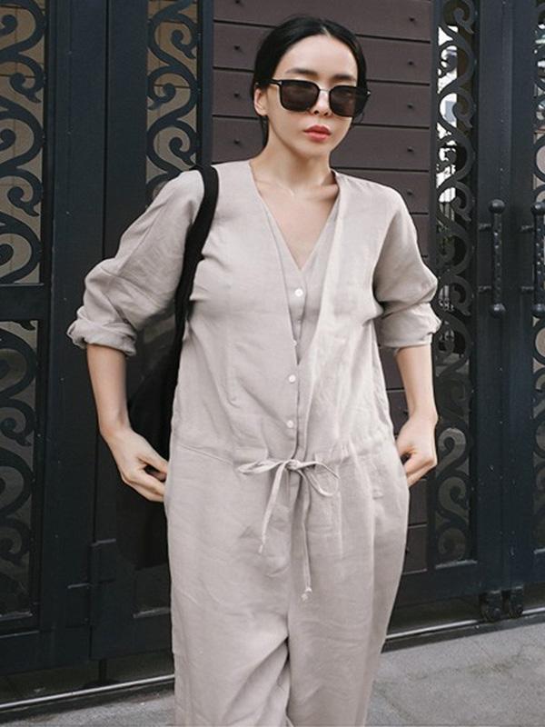 Well Tailored Garment with a Graceful Silhouette