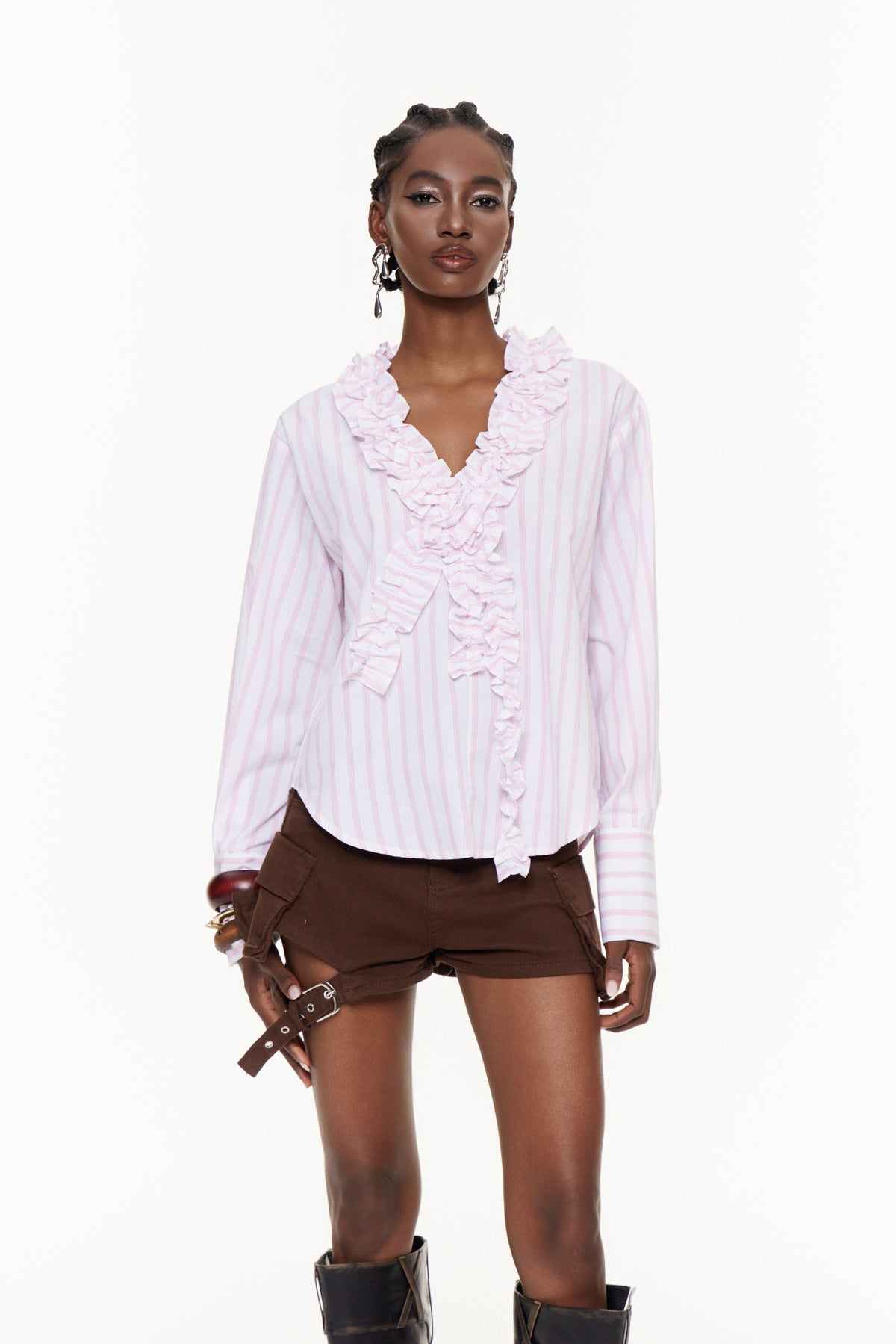 Effortlessly Elegant Shirt with a Timeless Design