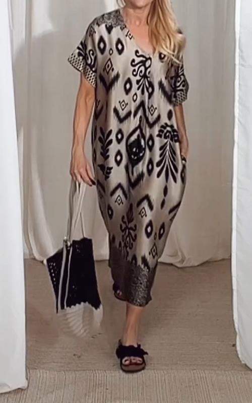 Sophisticated Dress with a Clean Classic Look