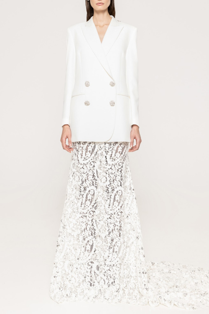 Gracefully Styled Garment for Any Occasion
