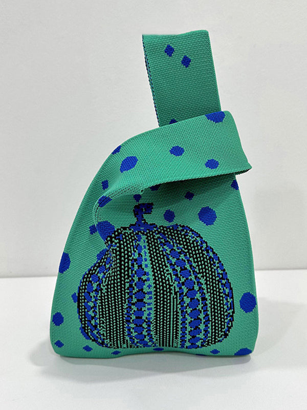 Gracefully Styled Bag for Any Occasion