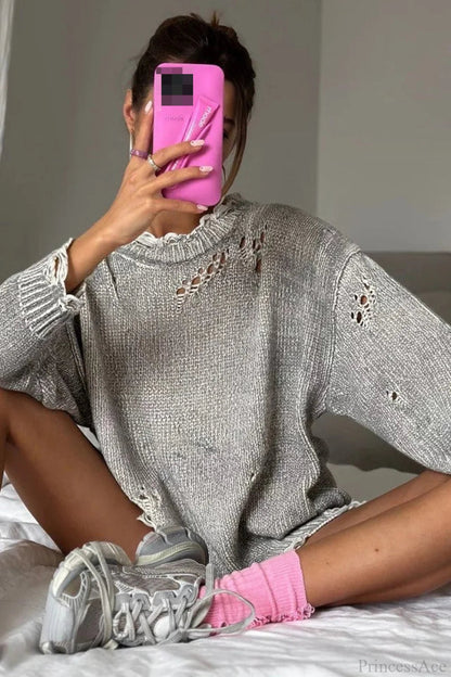 Classic Vintage Sweater with a Flattering Fit