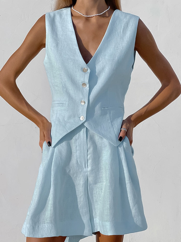 Sophisticated Garment with a Clean Classic Look