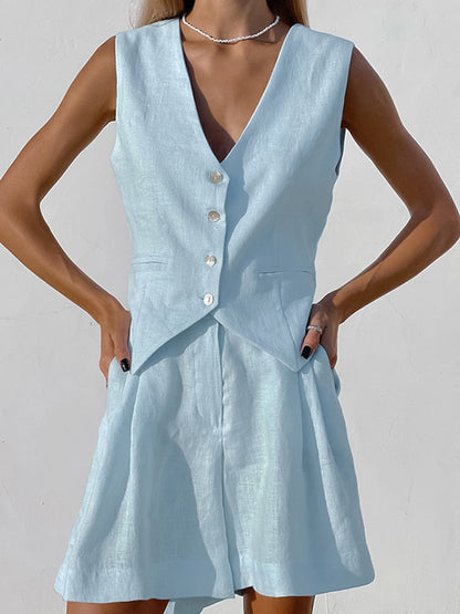 Sophisticated Garment with a Clean Classic Look