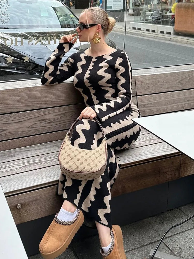 Elegantly Styled Dress for Everyday Wear