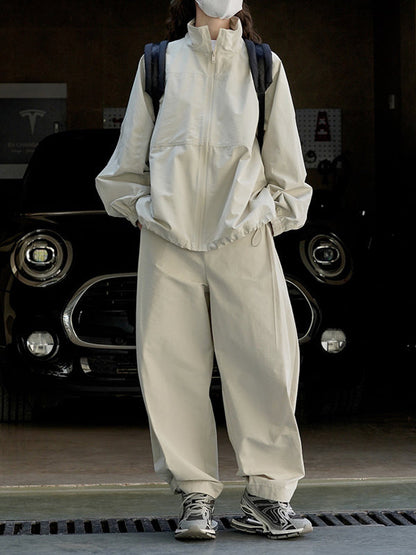 Well Tailored Pants with a Graceful Silhouette