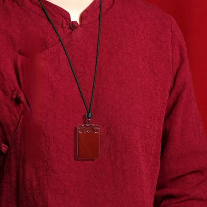 Effortlessly Elegant Garment with a Timeless Design