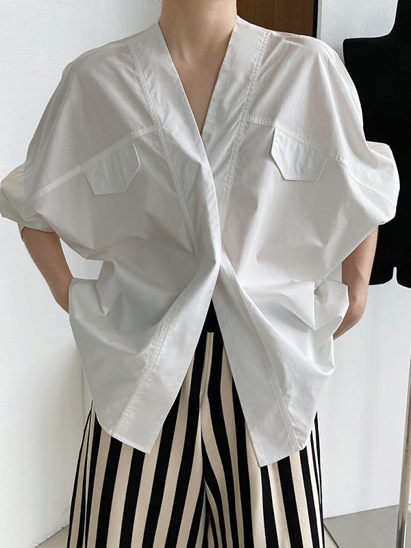 Effortlessly Elegant Blouse with a Timeless Design