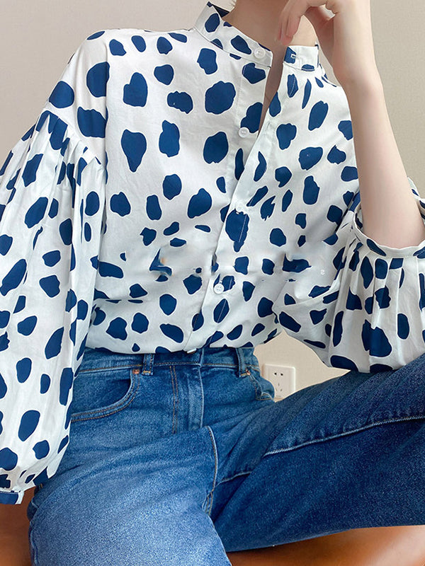Beautifully Finished Blouse in a Timeless Design