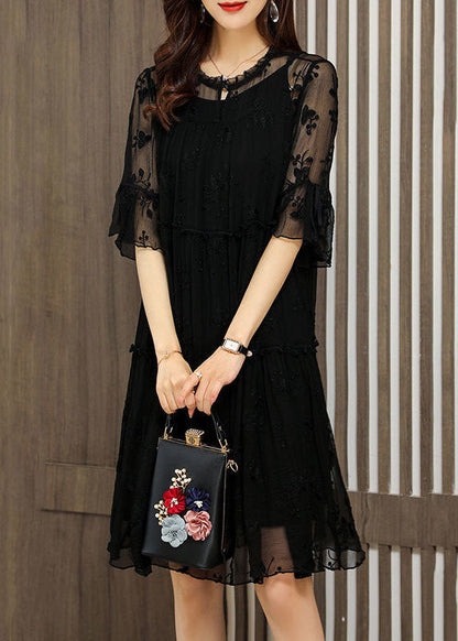 Classic Vintage Dress with a Flattering Fit