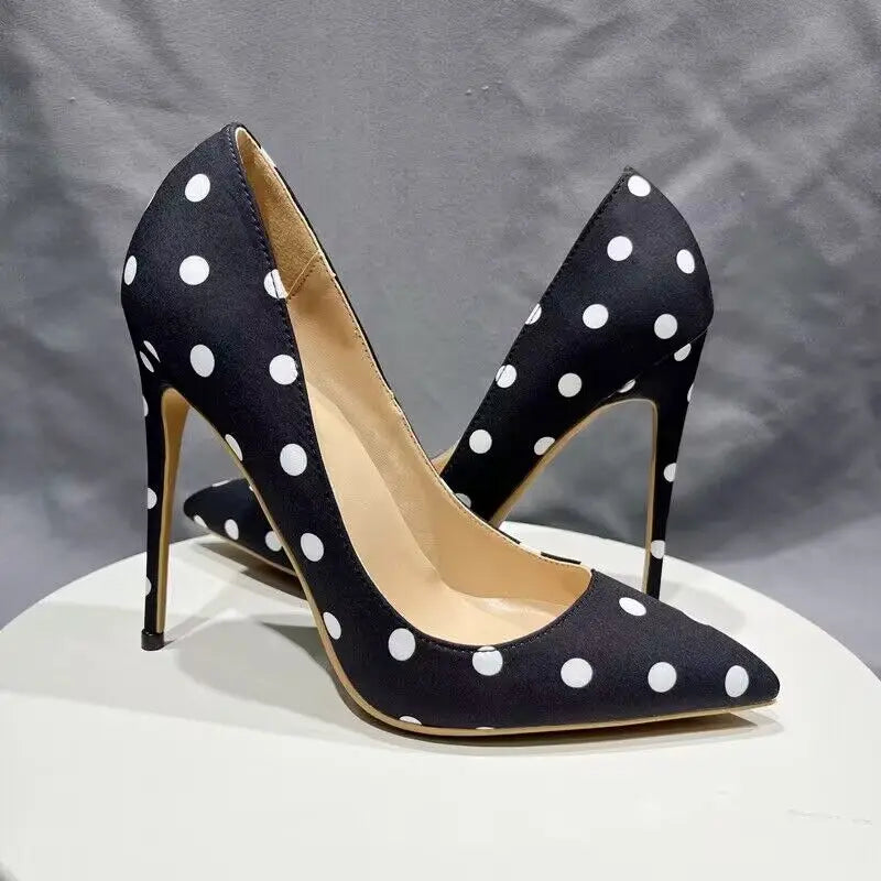 Polished Heels with an Effortless Classic Look