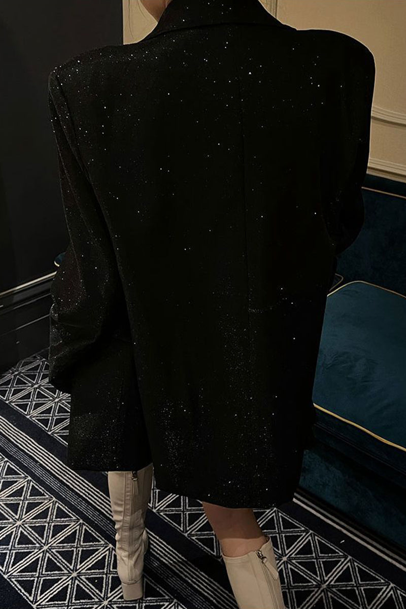 Well Tailored Coat with a Graceful Silhouette