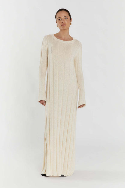Beautifully Finished Sweater in a Timeless Design