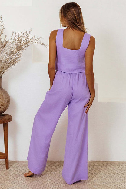 Effortlessly Elegant Pants with a Timeless Design