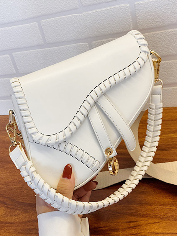 Well Tailored Bag with a Graceful Silhouette