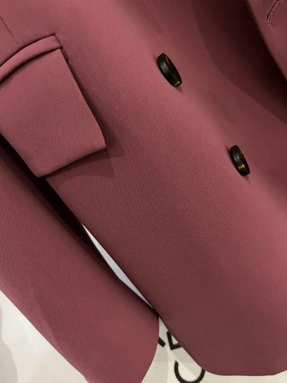 Beautifully Finished Garment in a Timeless Design
