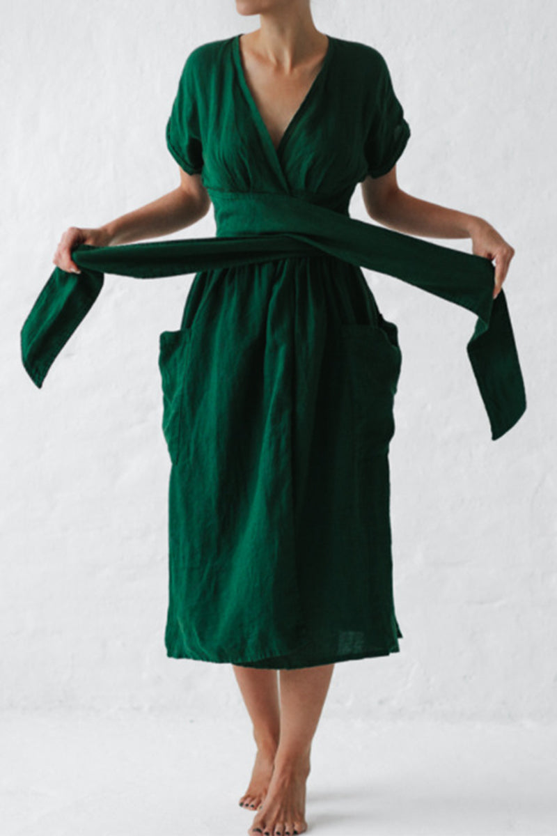 Classic Vintage Dress with a Flattering Fit