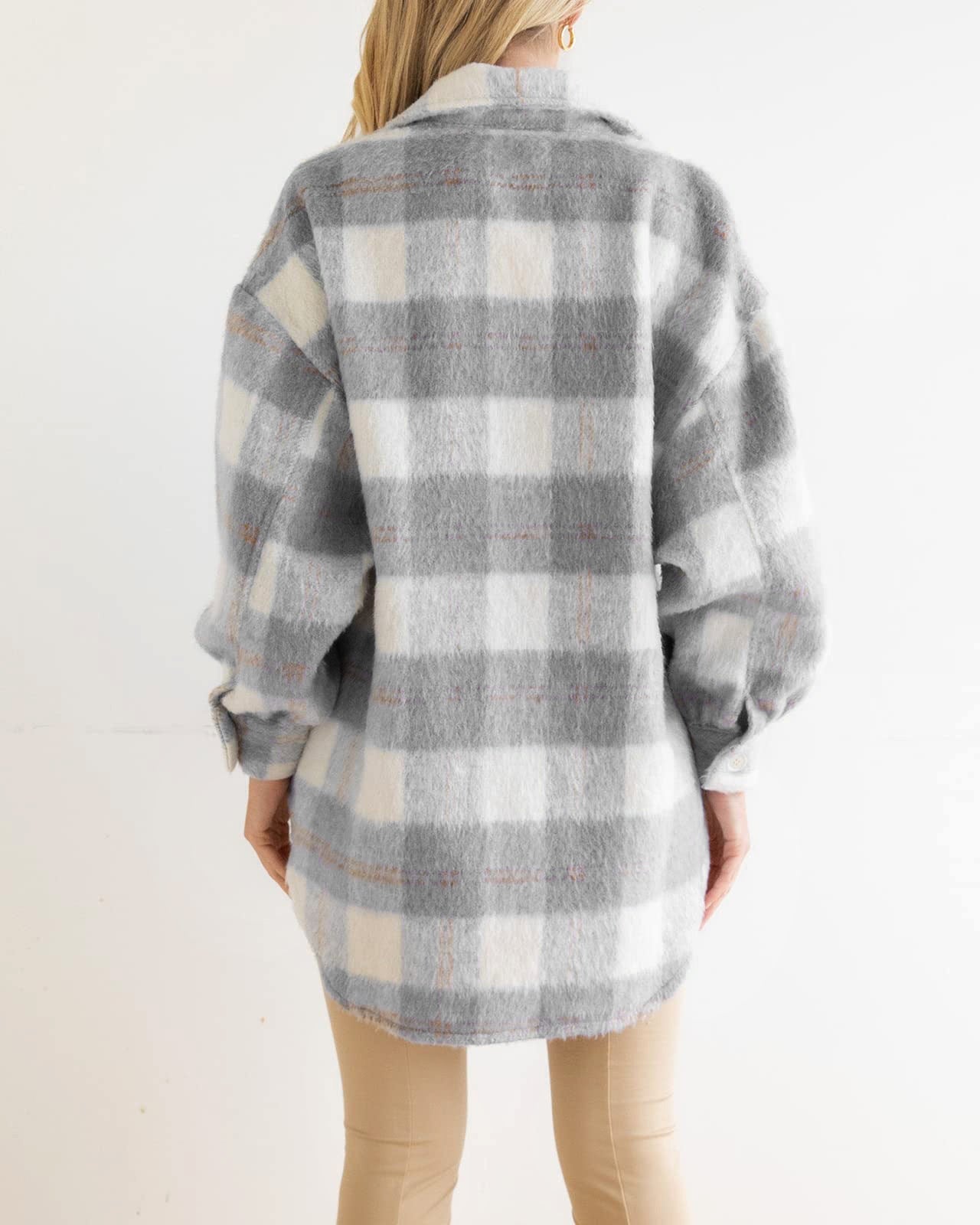 Beautifully Finished Coat in a Timeless Design