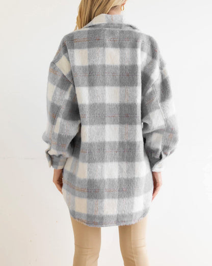 Beautifully Finished Coat in a Timeless Design