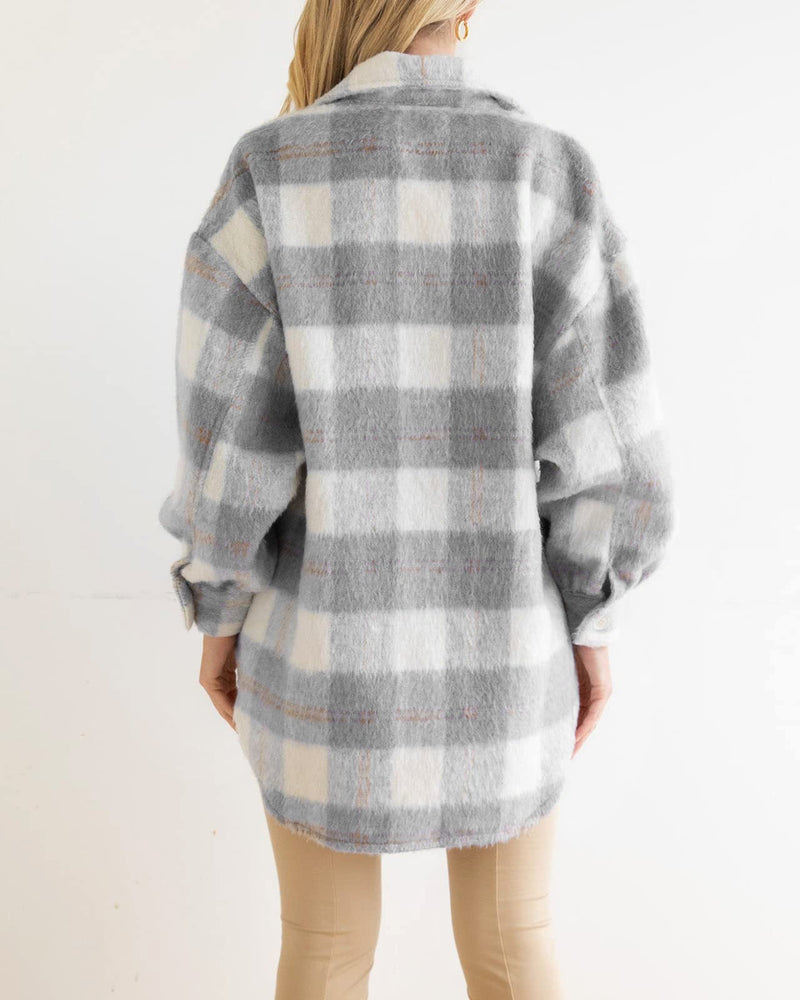 Beautifully Finished Coat in a Timeless Design