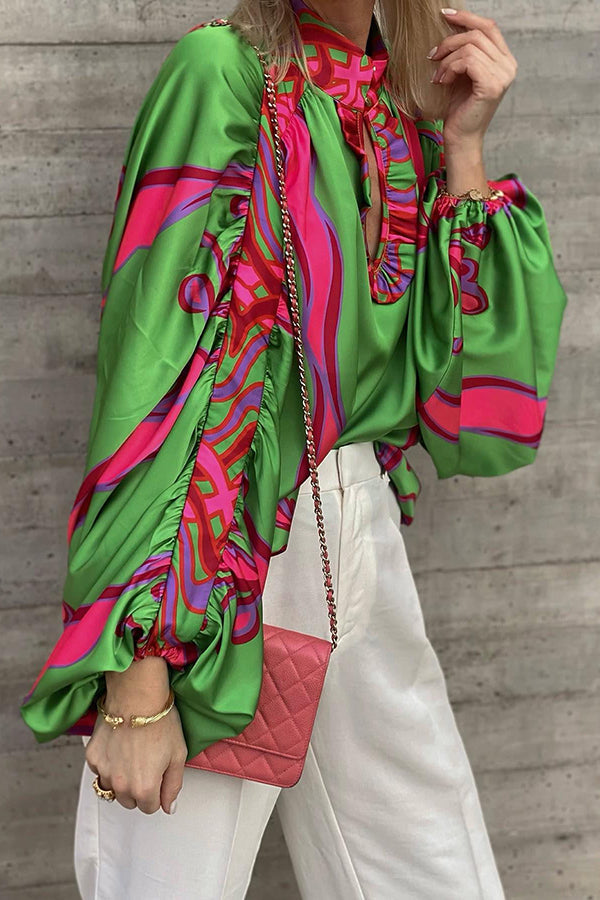 Sophisticated Blouse with a Clean Classic Look