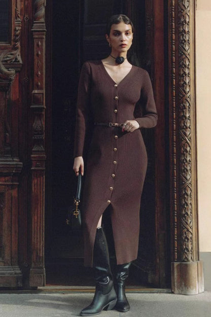 Beautifully Finished Sweater in a Timeless Design