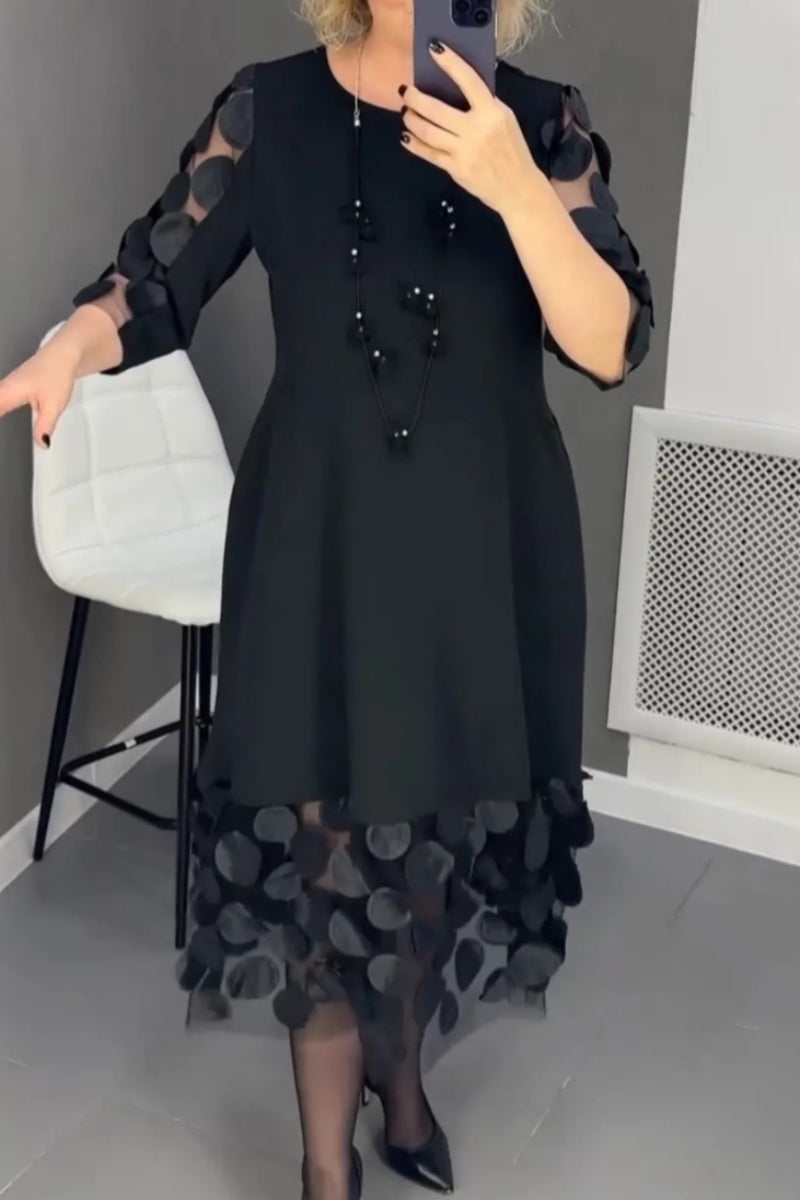Classic Vintage Dress with a Flattering Fit