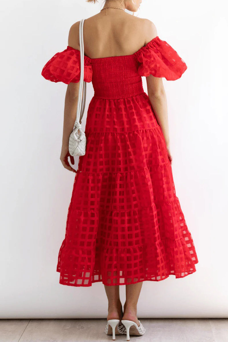 Classic Vintage Dress with a Flattering Fit