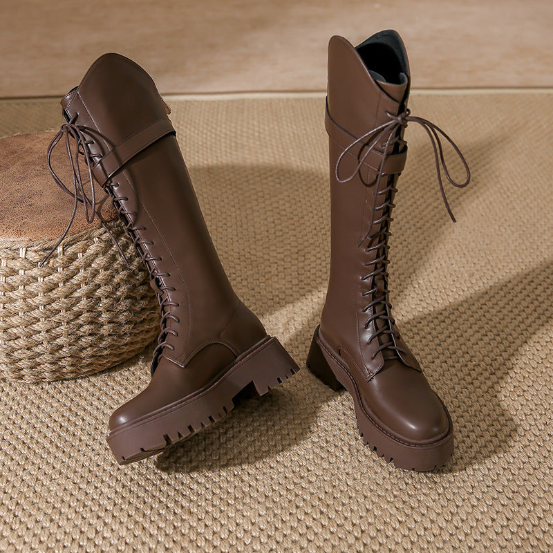Beautifully Finished Boots in a Timeless Design