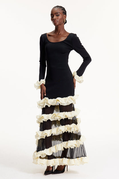 Gracefully Styled Dress for Any Occasion