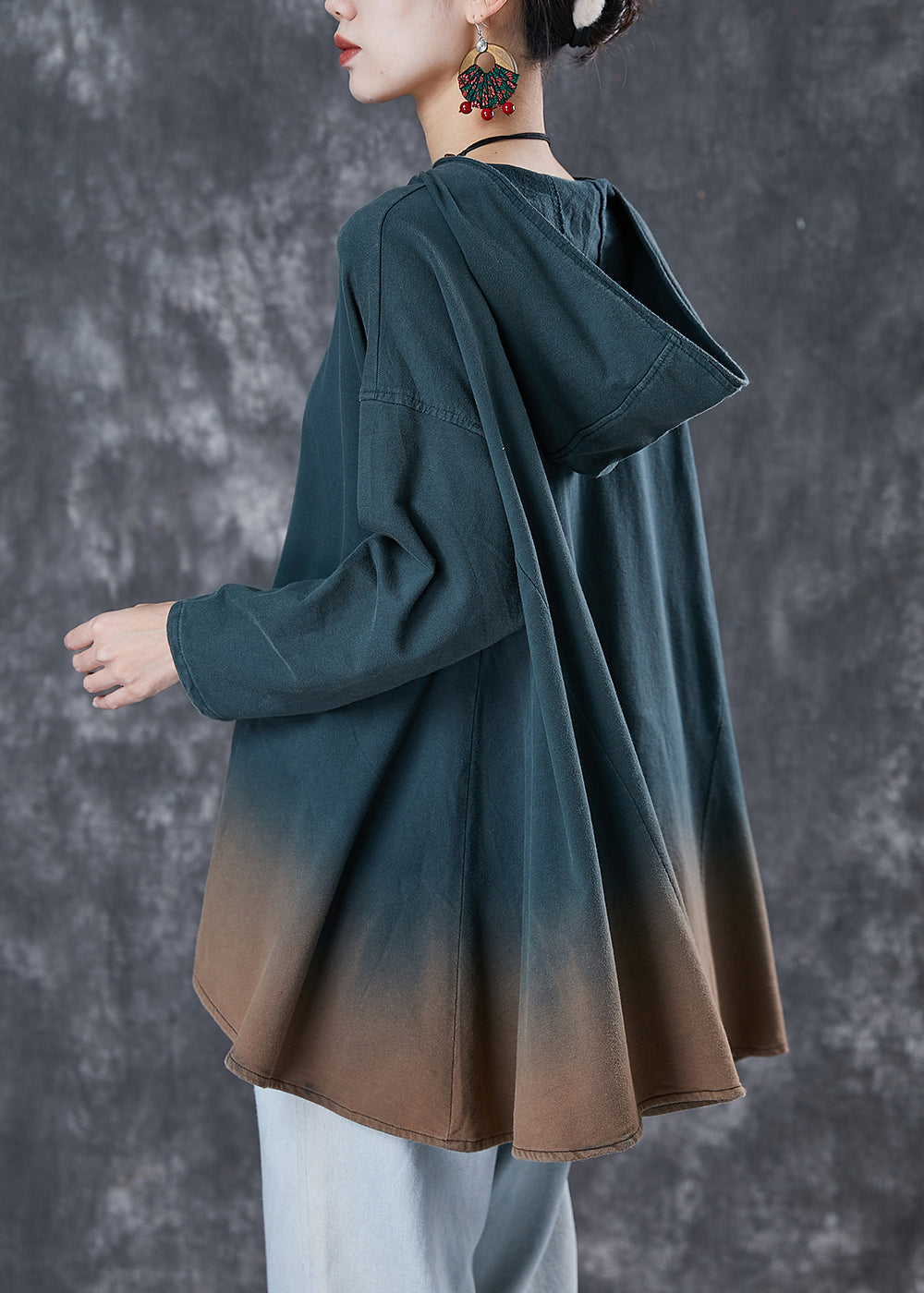 Well Tailored Shirt with a Graceful Silhouette