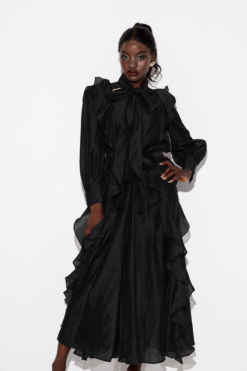 Effortlessly Elegant Dress with a Timeless Design