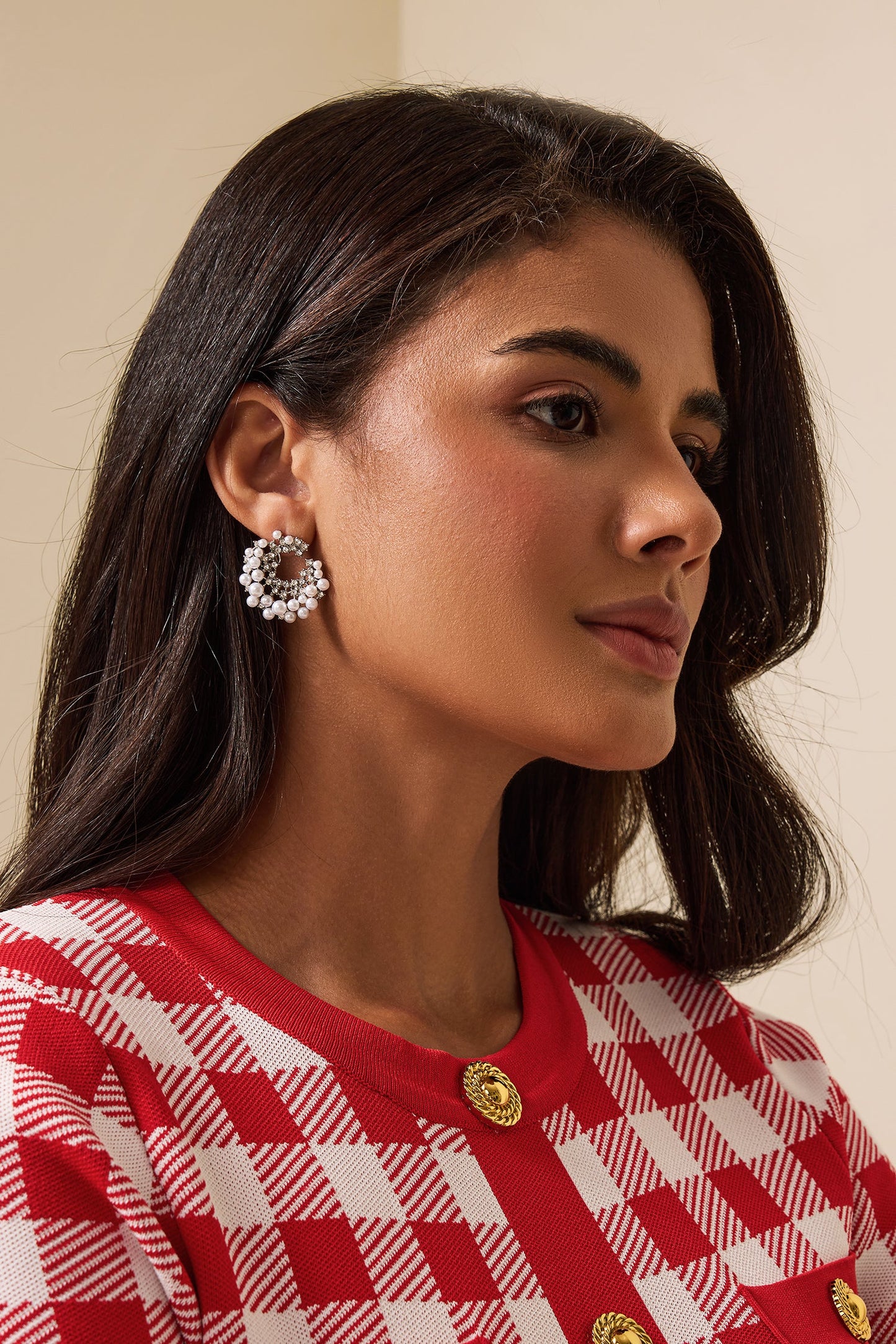 Gracefully Styled Garment for Any Occasion