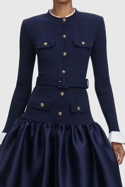 Classic Vintage Dress with a Flattering Fit